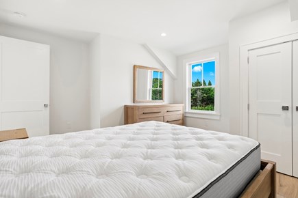 Mid-island Nantucket vacation rental - Queen en suite bedroom