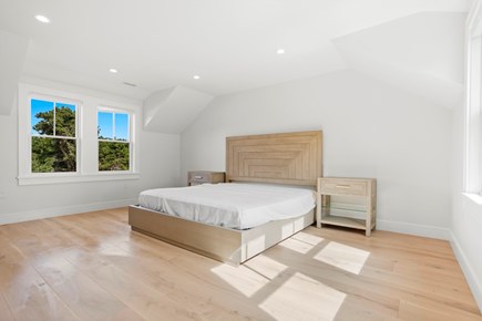 Mid-island Nantucket vacation rental - Primary bedroom