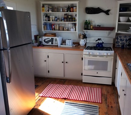 Dionis, Waterfront Cottage in Eel Poin Nantucket vacation rental - Kitchen