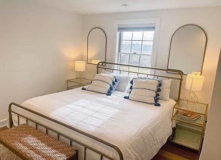 Nantucket town Nantucket vacation rental - Second floor bedroom with king size bed