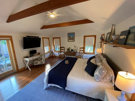 Mid-island Nantucket vacation rental - King room