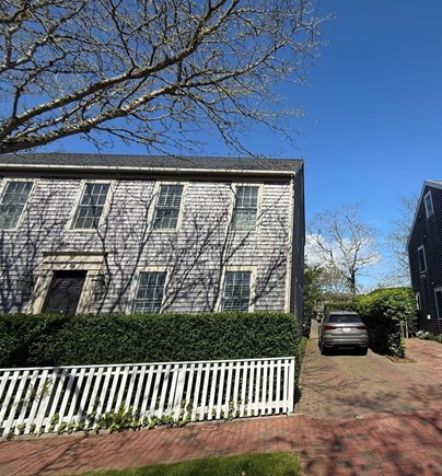 Mid-island Nantucket vacation rental - Welcome!