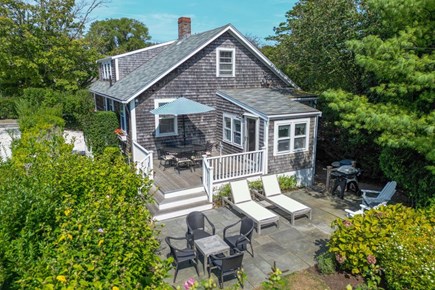 Nantucket town Nantucket vacation rental - Backyard