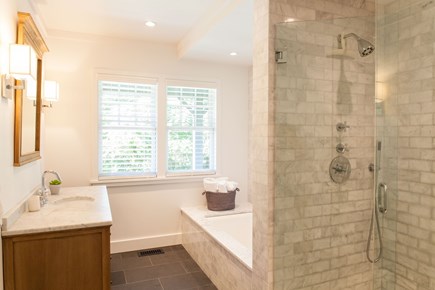 Siasconset Nantucket vacation rental - Carrara marble primary bath