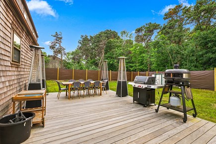 Mid-island Nantucket vacation rental - Outdoor deck