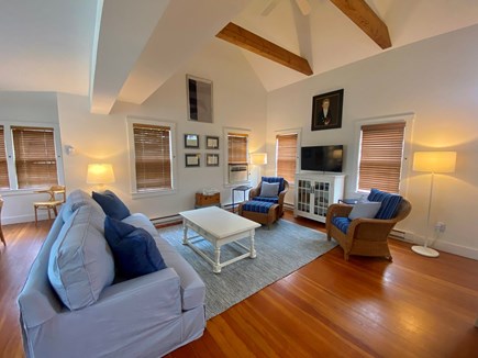 Cisco - Miacomet, Walk to Cisco Brewery, Bartlet Nantucket vacation rental - Spacious living room with cathedral ceilings